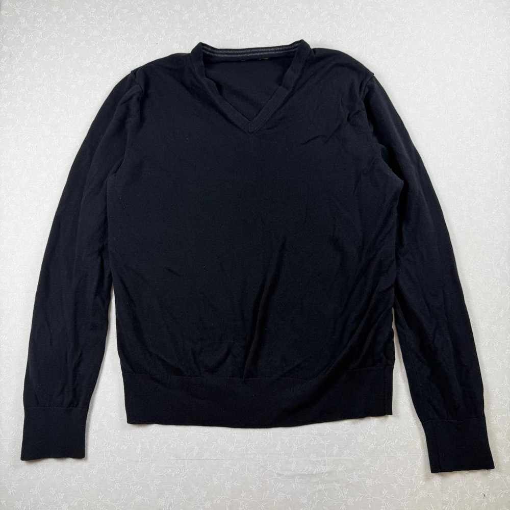 Banana Republic Black Luxury Silk/Cashmere Blend V-Neck Sweater — Size M